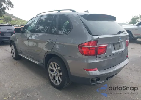 2011 BMW X5 xDrive35I/xDrive35I Premium/xDrive35I Sport Activity z USA, uszkodzony, nr VIN 5UXZV4C51BL738123
